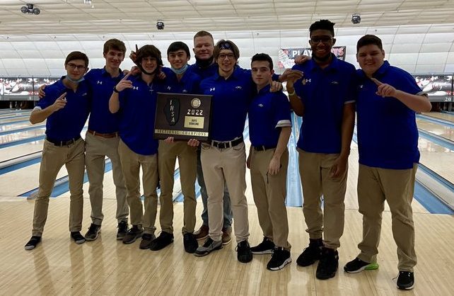 Sandburg’s boys bowling team is headed to state for the first time since 2017 after winning its own sectional on Saturday. Photo courtesy of Carl Sandburg