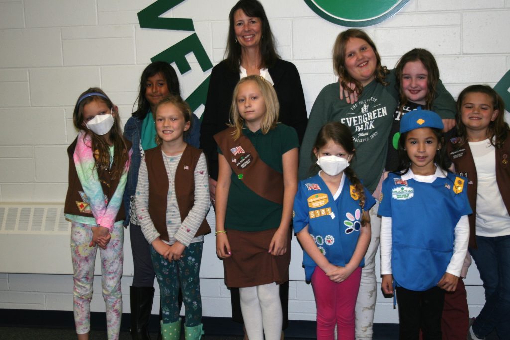 reporter EP girl scouts photo 11 10