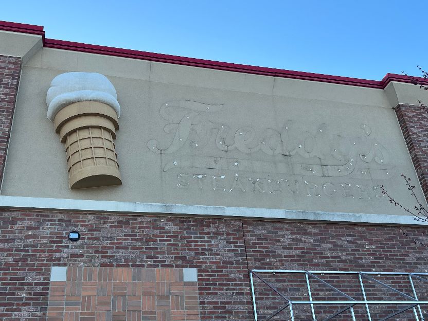 Signage has been removed from the Freddy’s Frozen Custard and Steakburgers, which closed on March 7. (Photos by Jeff Vorva)