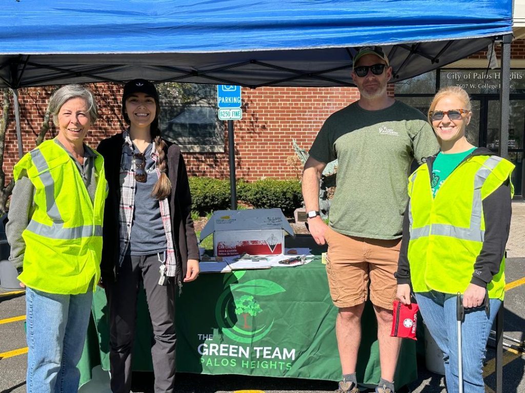 Members of the Green Team, Pat Stifter, Tara Rosenwinkeo, Gareth Blakesley, Lake Katherine's Director &amp; Chief Naturalist; and Beth Enriquez welcome volunteers for Palos Heights' Clean Up Day on April 13. (Photos by Kelly White)