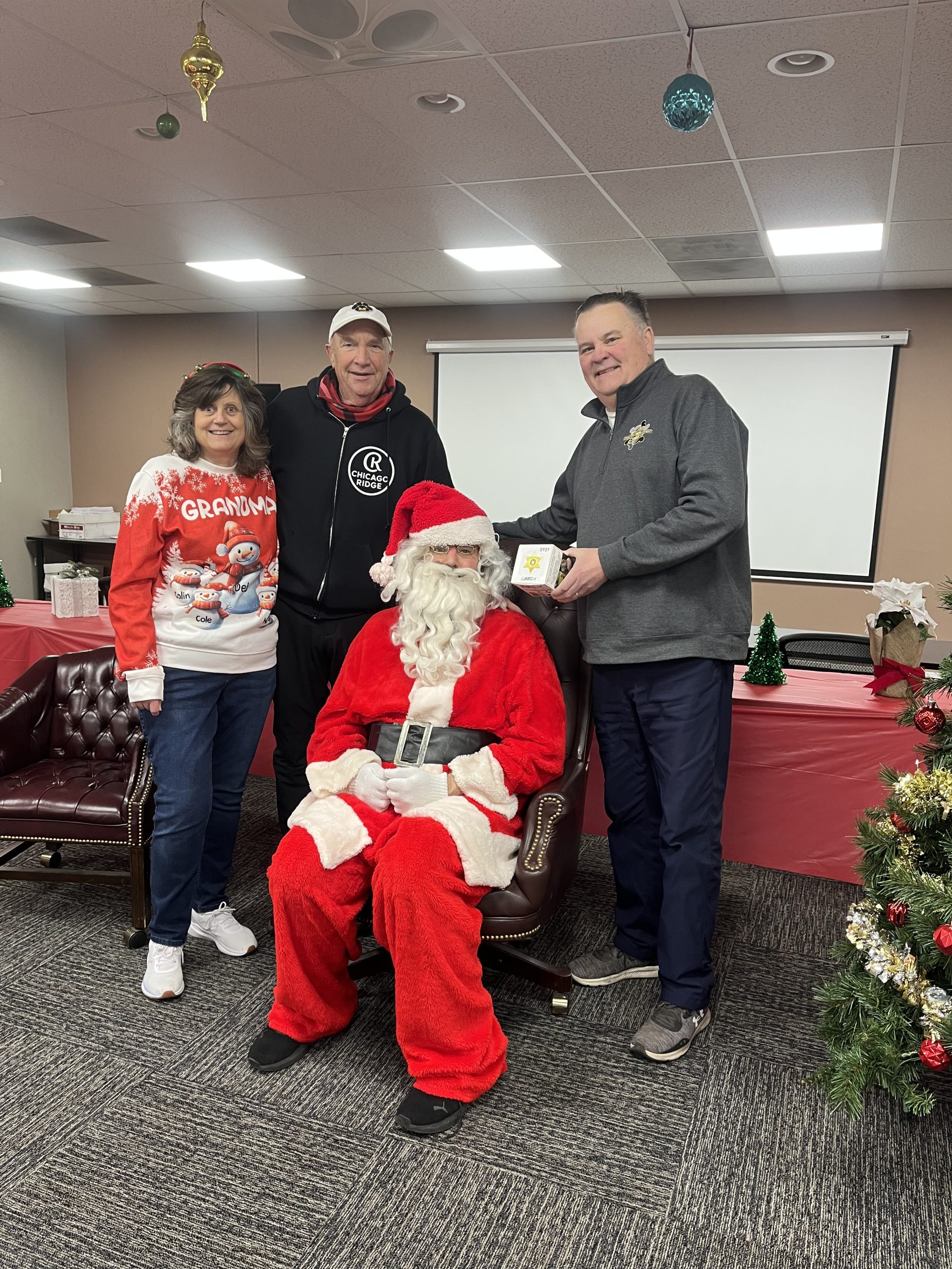 Chicago Ridge’s 61-year Operation Santa Claus tradition continues with new sleighs