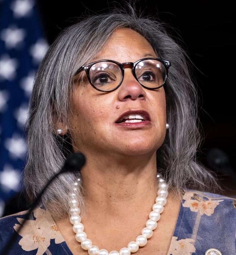 Minnesota shooting intensifies calls for Noem’s impeachment 