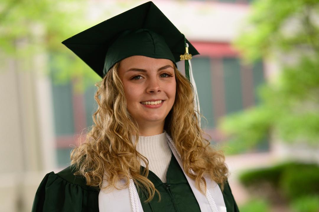 Moraine Valley graduation speakers prove persistence pays off