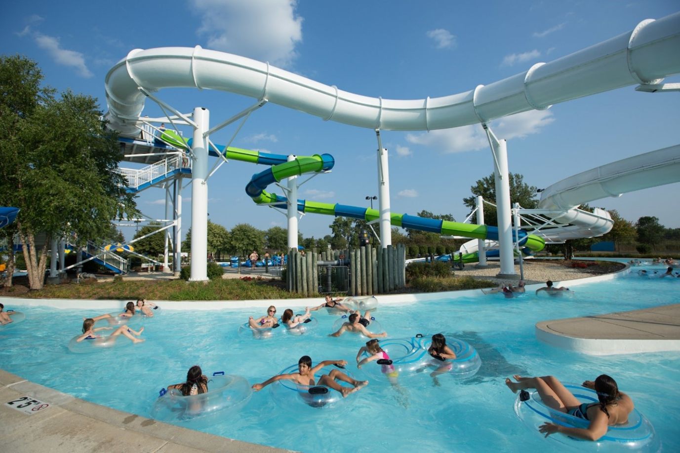 Centennial Park Aquatic Center kicks off summer season in Orland Park