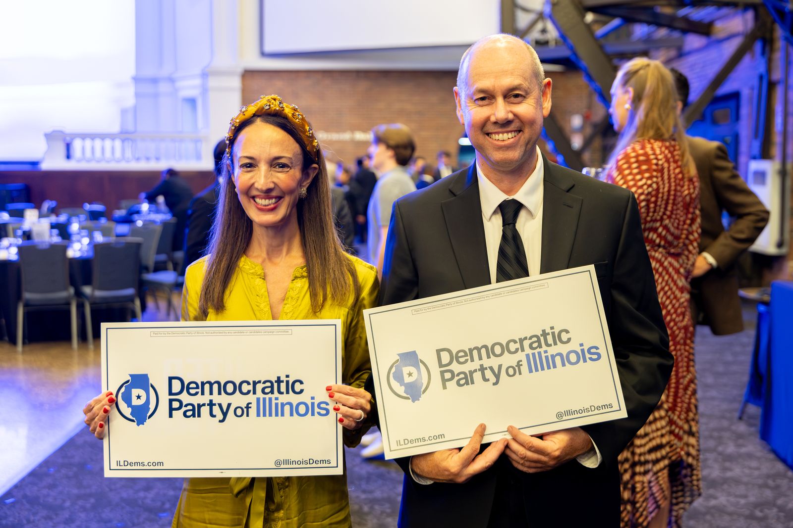 Illinois Democrats raise $1 million at Navy Pier rally